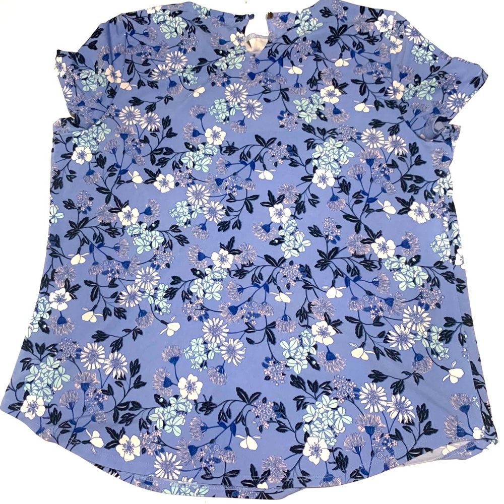Liz Claiborne Flower patterned top